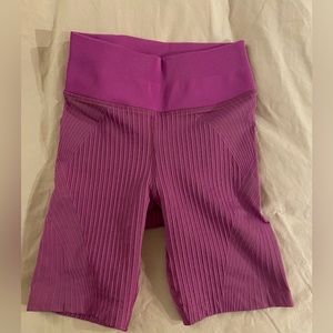 Some a lululemon bike shorts